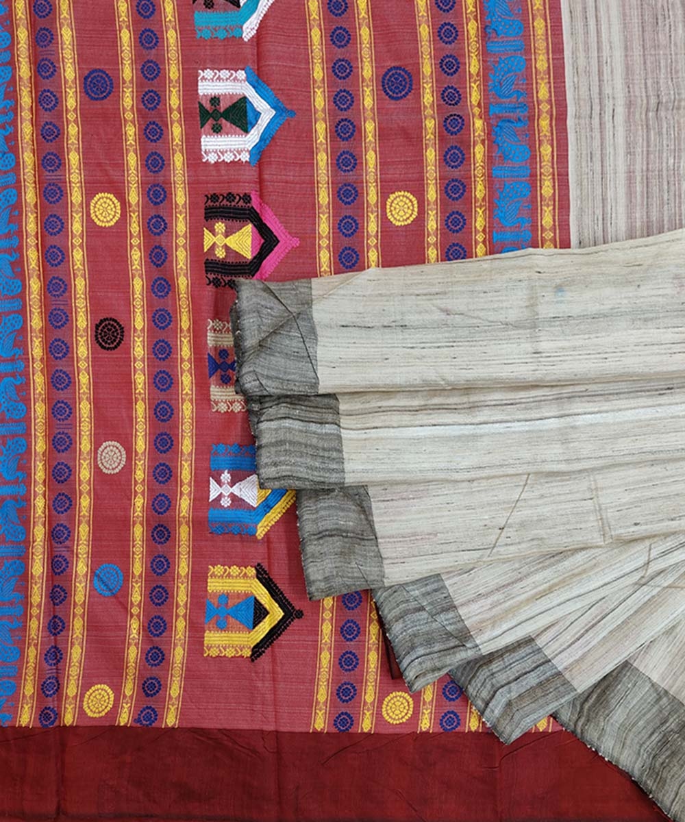 Beige Maroon Sambalpuri Handwoven Dolabedi Tussar Silk Saree Image 1