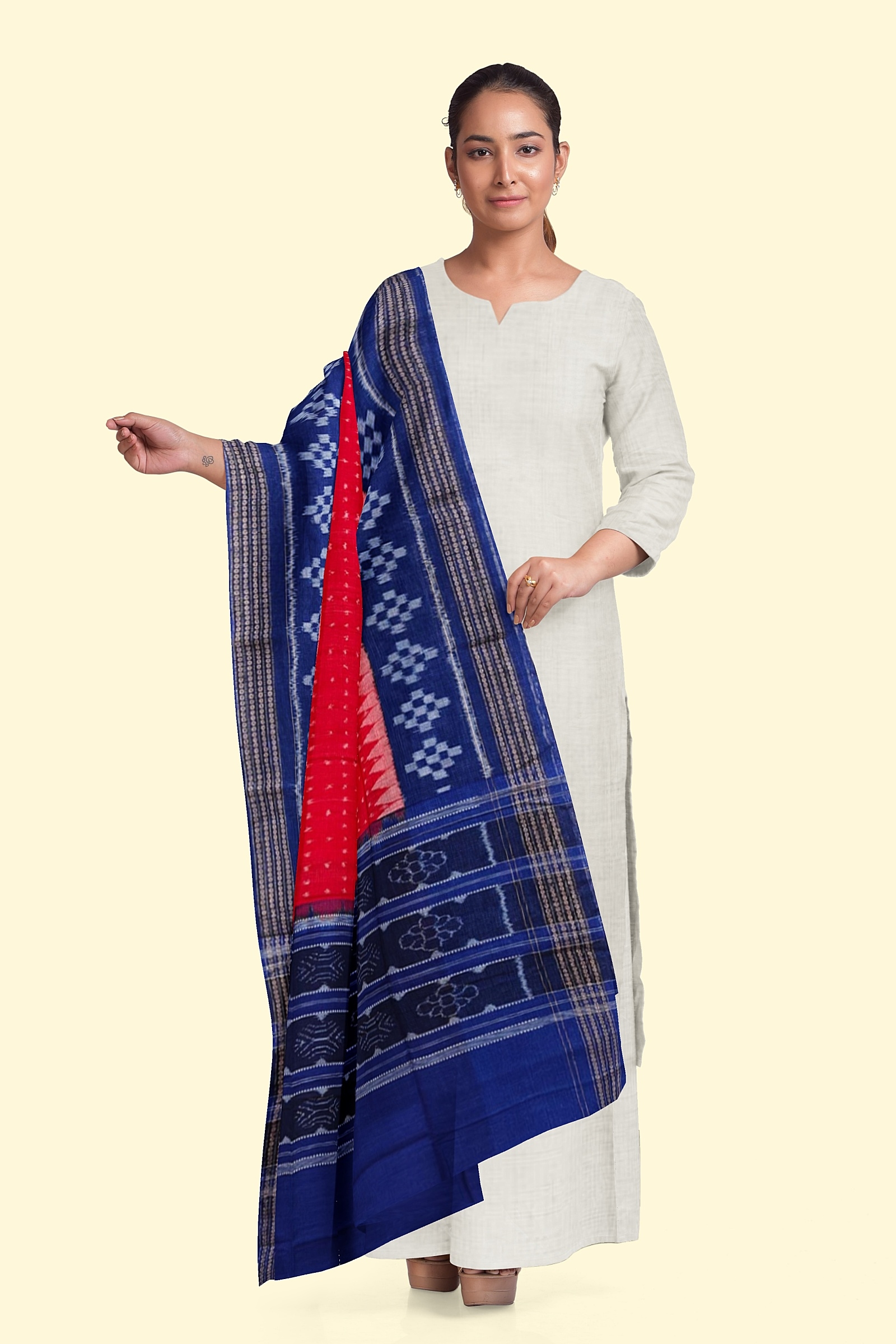 Red Blue Sambalpuri Handwoven Single Ikat Cotton Dupatta Image 3