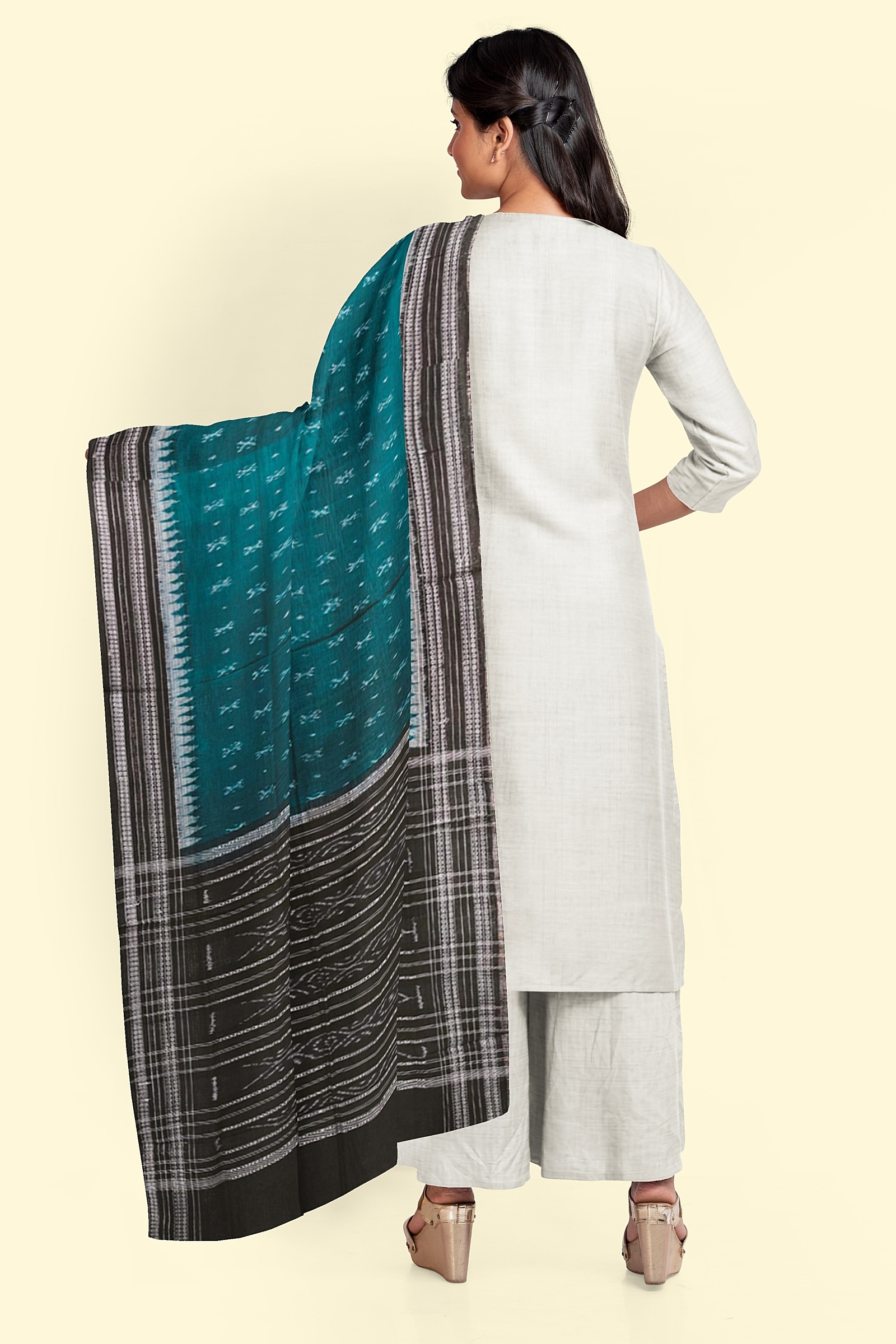 Green Black Sambalpuri Handwoven Single Ikat Cotton Dupatta Image 2