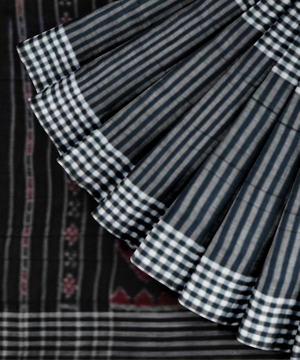 Gray Black Sambalpuri Handwoven Single Ikat Cotton Saree Image 2