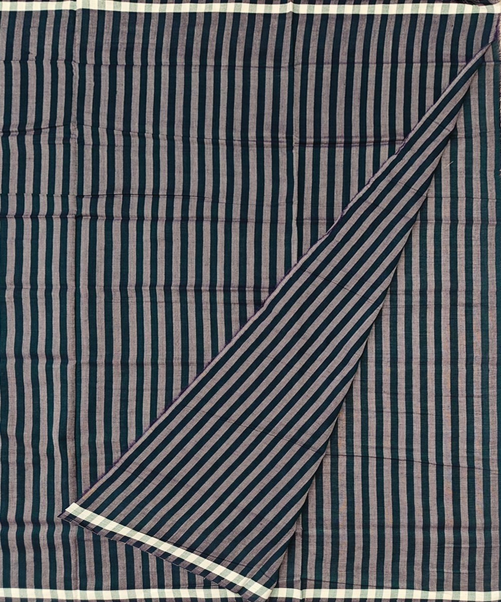 Green Sambalpuri Handwoven Cotton Lungi Image 2