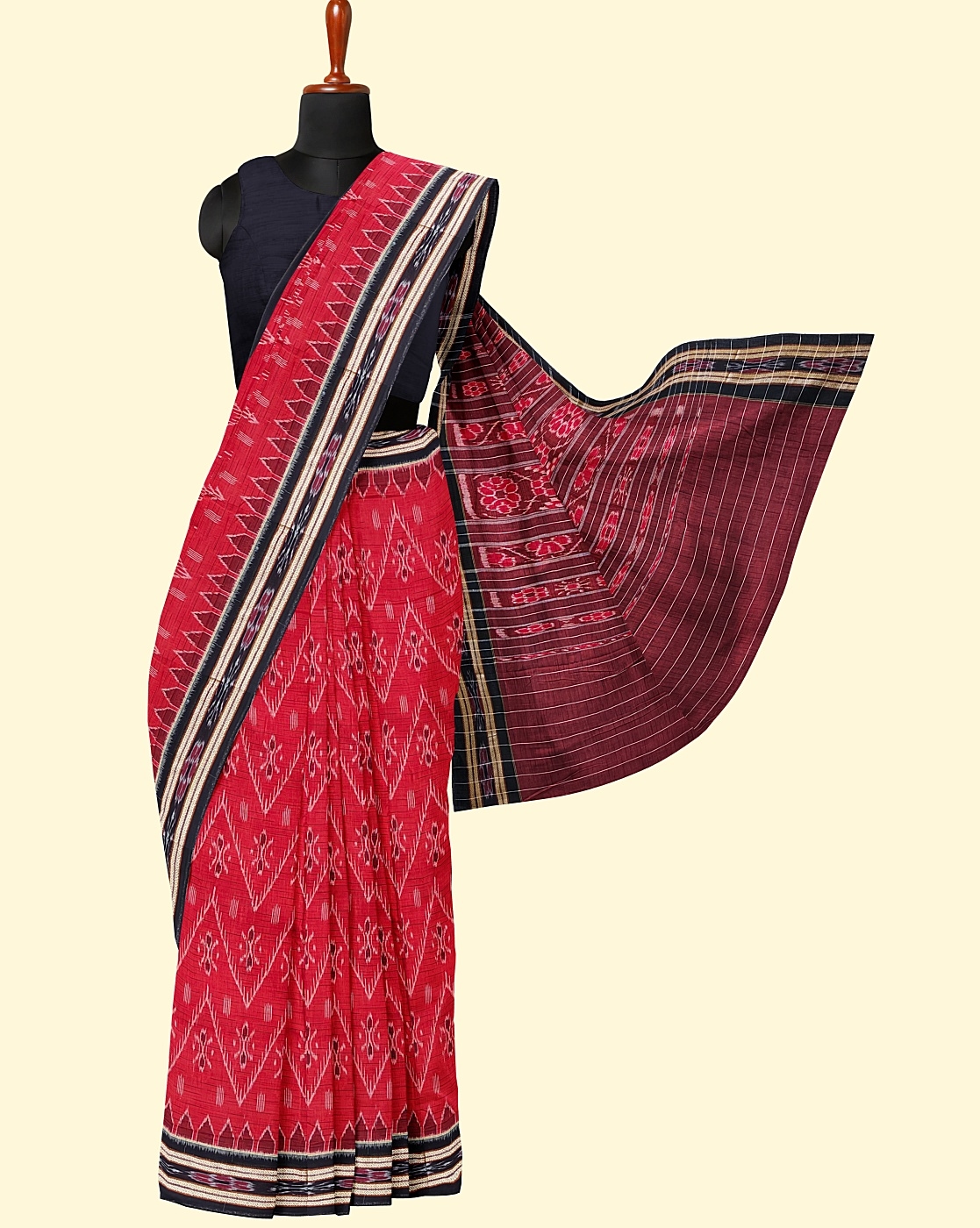 Red Black Sambalpuri Handwoven Single Ikat Cotton Saree Image 3